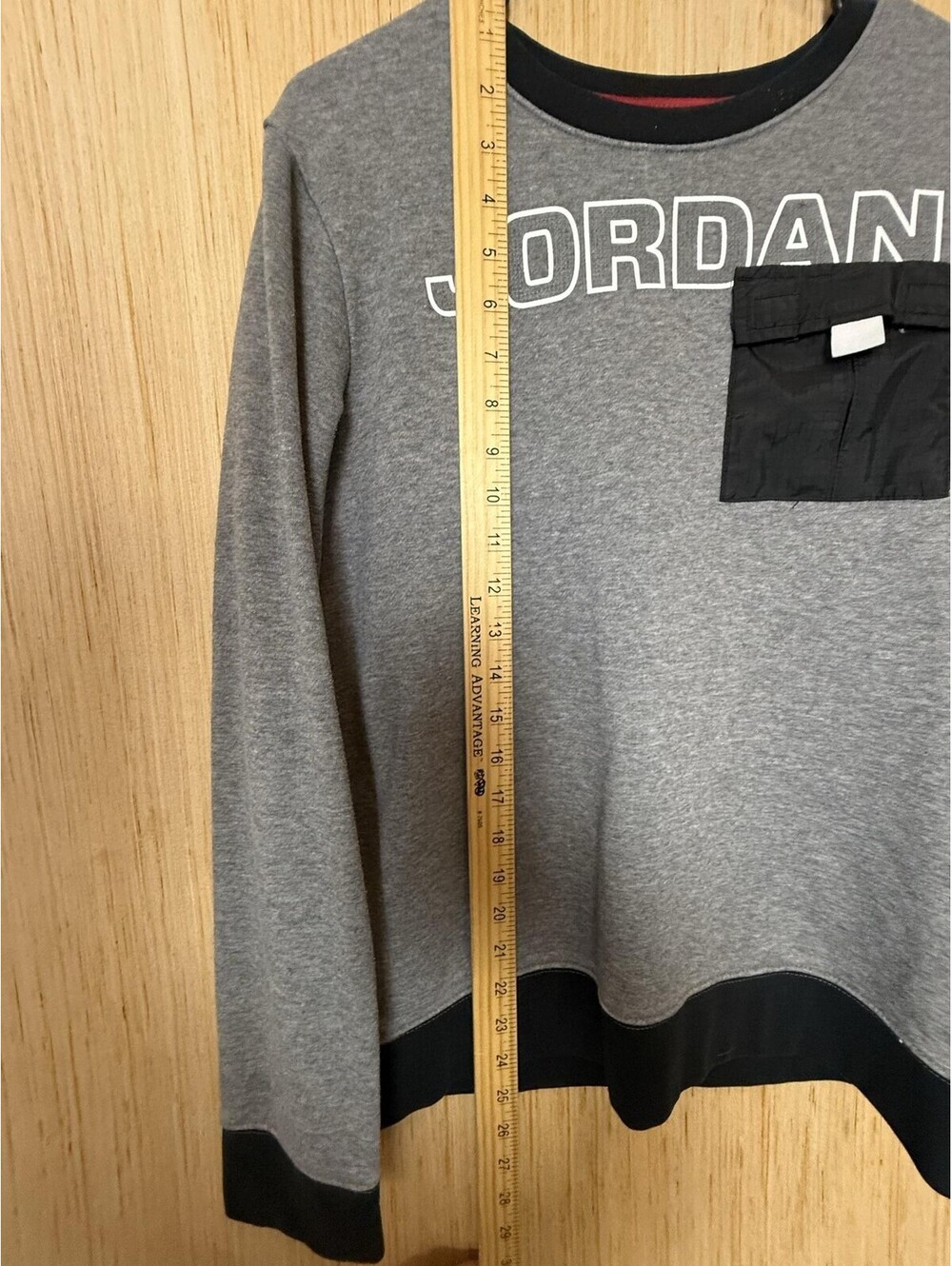 Vintage Jordan Sweatshirt Kids XL Gray Fleece Pullover Jumpman 23  Basketball - Picture 7 of 8